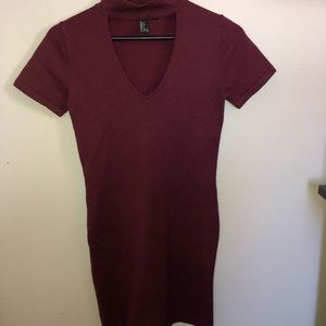 Burgundy choker body con dress!